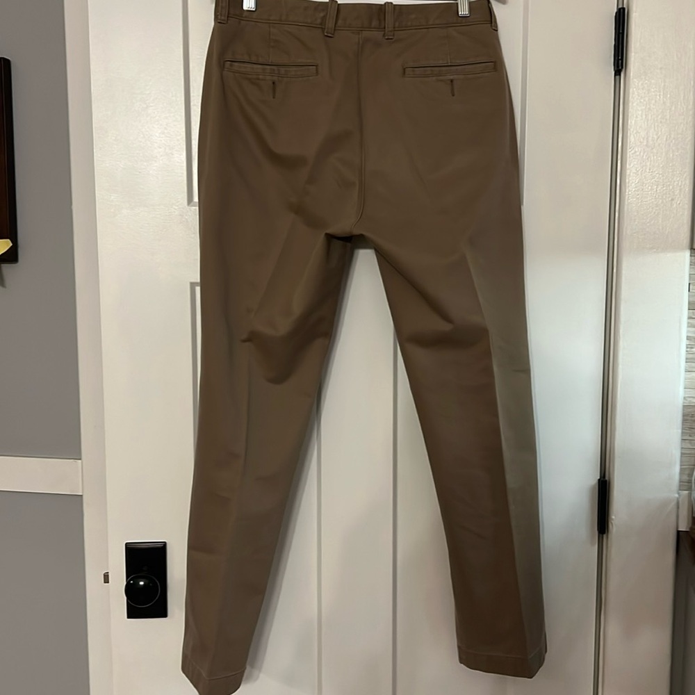 Essential chinos slim cut pants 32x30